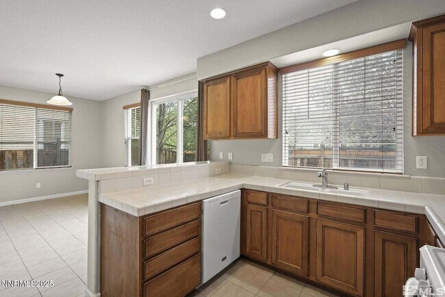Building Photo - 3988 Dominus Dr