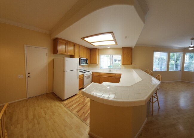 Building Photo - Fantastic home in the Arbors!