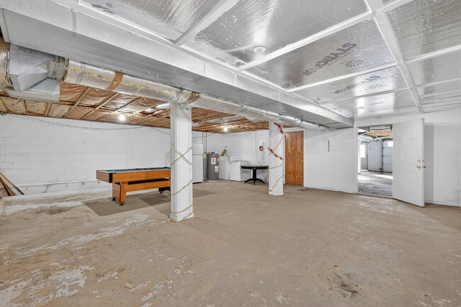 Building Photo - 9404 Locust Creek Rd