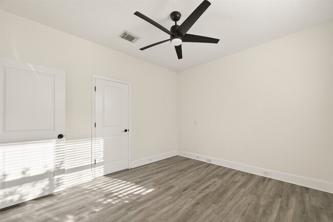 Building Photo - 2318 Emancipation Ave