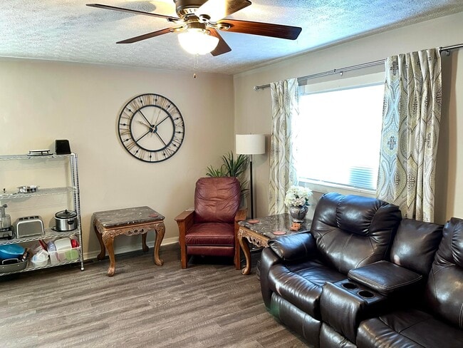 Building Photo - 24 Ohio St