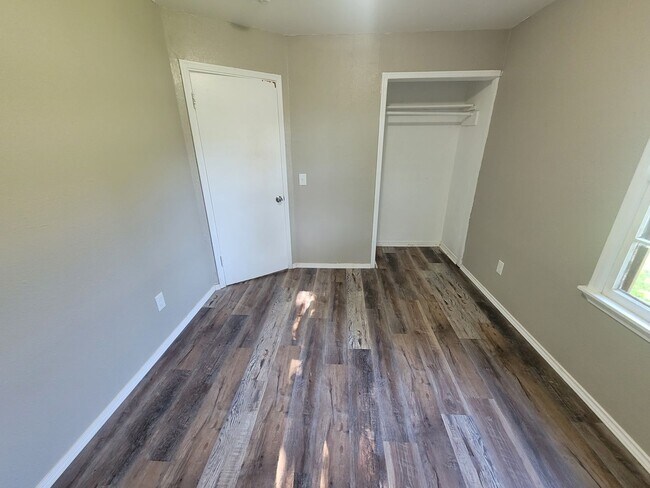 Building Photo - Welcome Home!