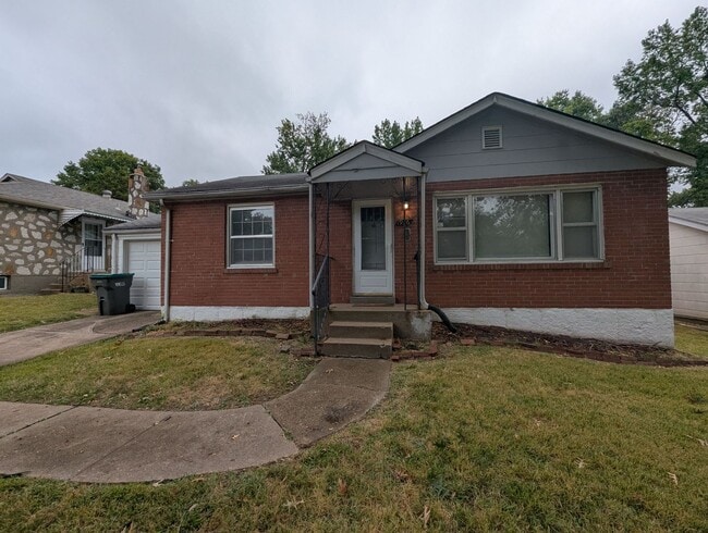 Building Photo - 1936 Alert Dr