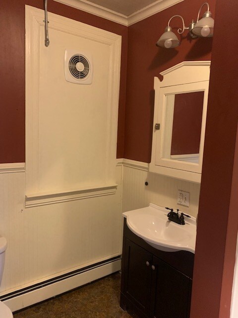 Building Photo - 150 S East St