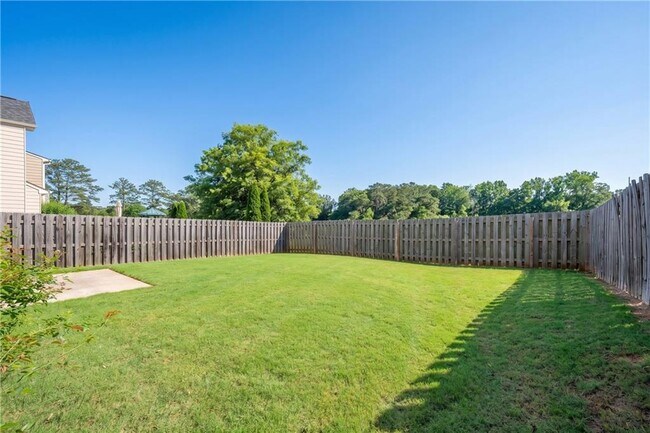 Building Photo - 4920 Breezewood Cir