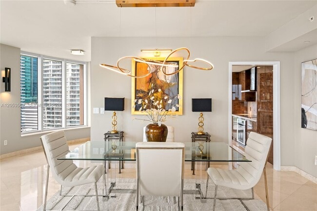 Building Photo - 901 Brickell Key Blvd
