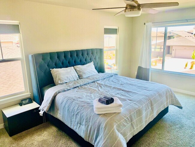 Building Photo - $2828 | 6BR/4BR | Fully Furnished Home in Wolf Ranch Cumbre Vista Neighborhood