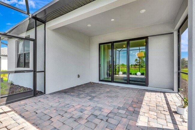 Building Photo - 6221 Fish Eagle Ct