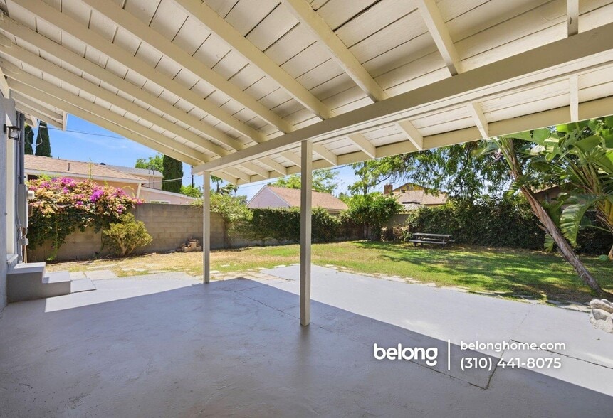 Building Photo - 8133 Gentry Ave