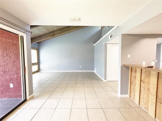 Building Photo - 6094 Peregrine Ave