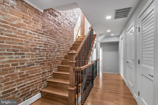 Building Photo - 1310 Riggs St NW