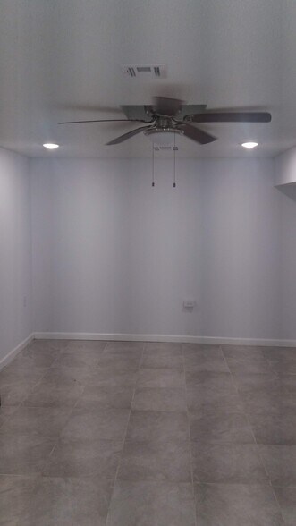 Building Photo - 3401 Belfort Ave
