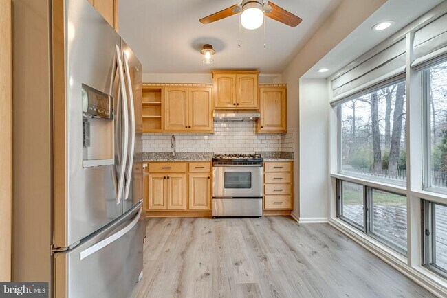 Building Photo - 4223 San Juan Dr