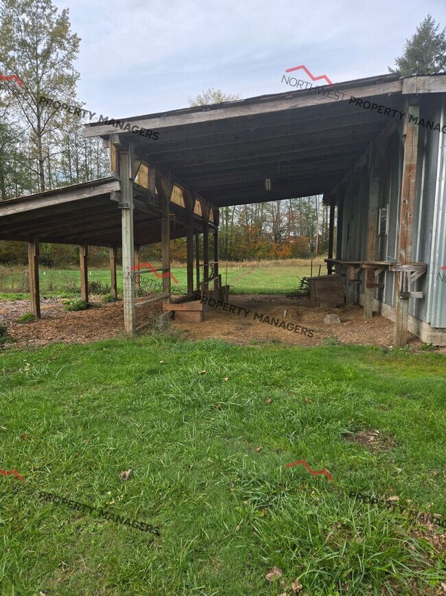 Building Photo - STATUS: *RENTED* |  R255E | $2850 ( FARM PROPERTY- LIVESTOCK WELCOME)