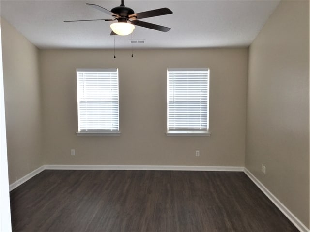 Building Photo - 3008 Secret Garden Ct