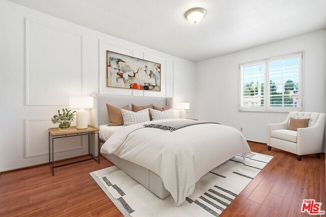 Building Photo - 25842 Browning Pl