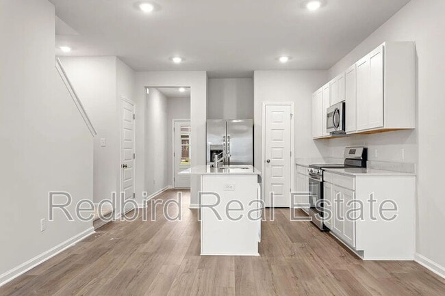 Building Photo - 1611 Manuka Ln