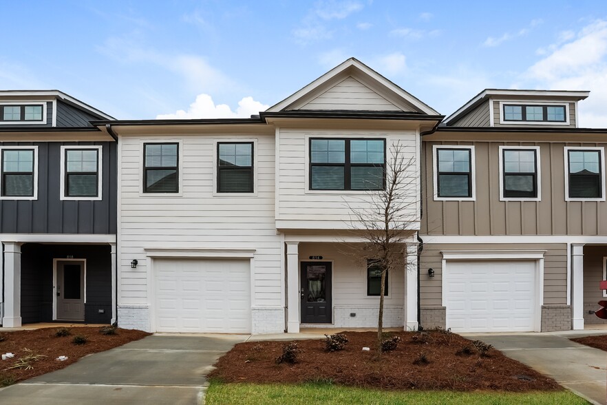 Building Photo - 235 Old Dawsonville Rd