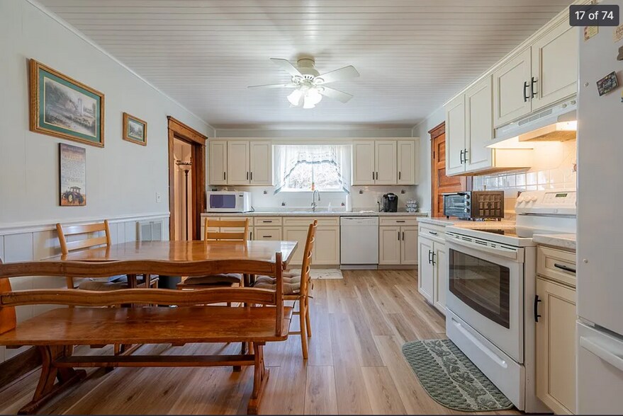 Building Photo - 7008 Clear Fork Creek Rd