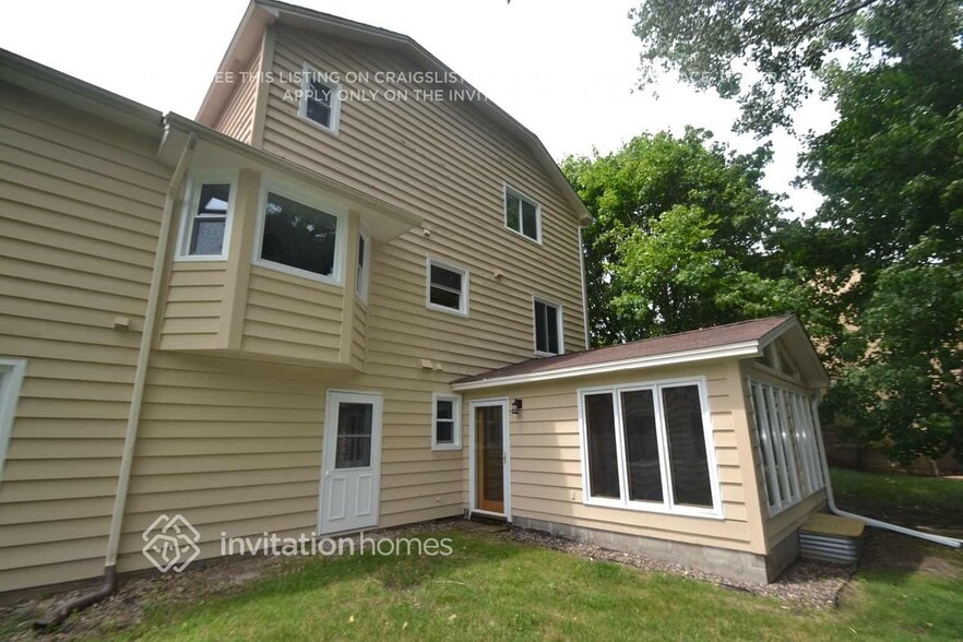 Building Photo - 7323 Paulsen Dr