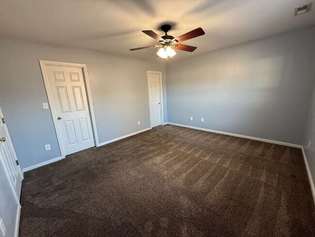 Building Photo - Charming 3-Bed, 2-Bath Home-106 Skipping Stone Lane