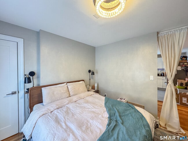 Building Photo - 508 Chapel St