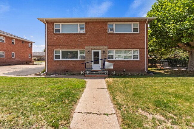 Building Photo - 338 E 200 S