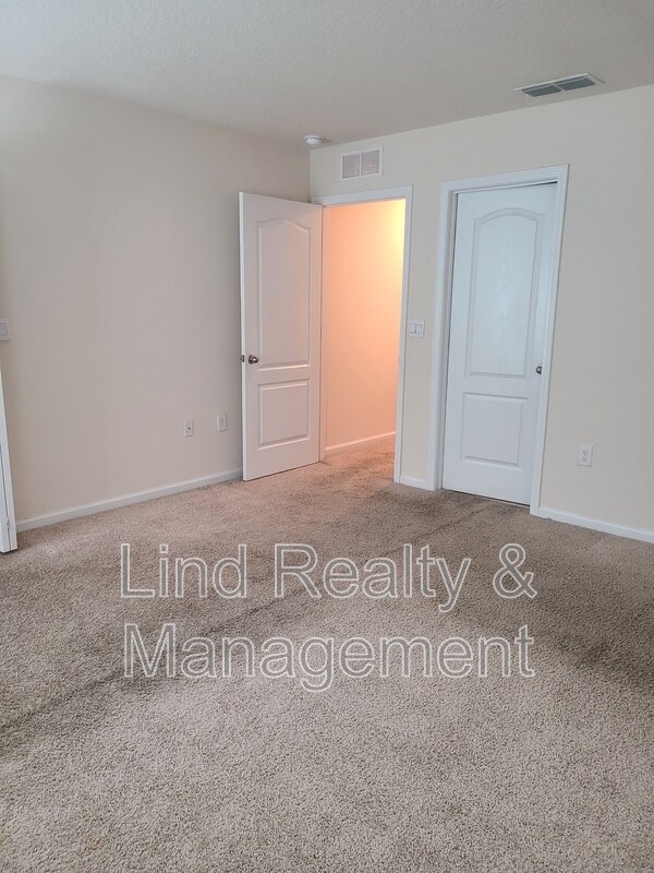 Building Photo - 7737 Legacy Trl