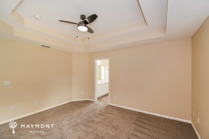 Building Photo - 15259 Bareback Dr