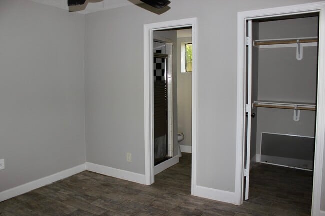 Building Photo - 6832 Avenue I