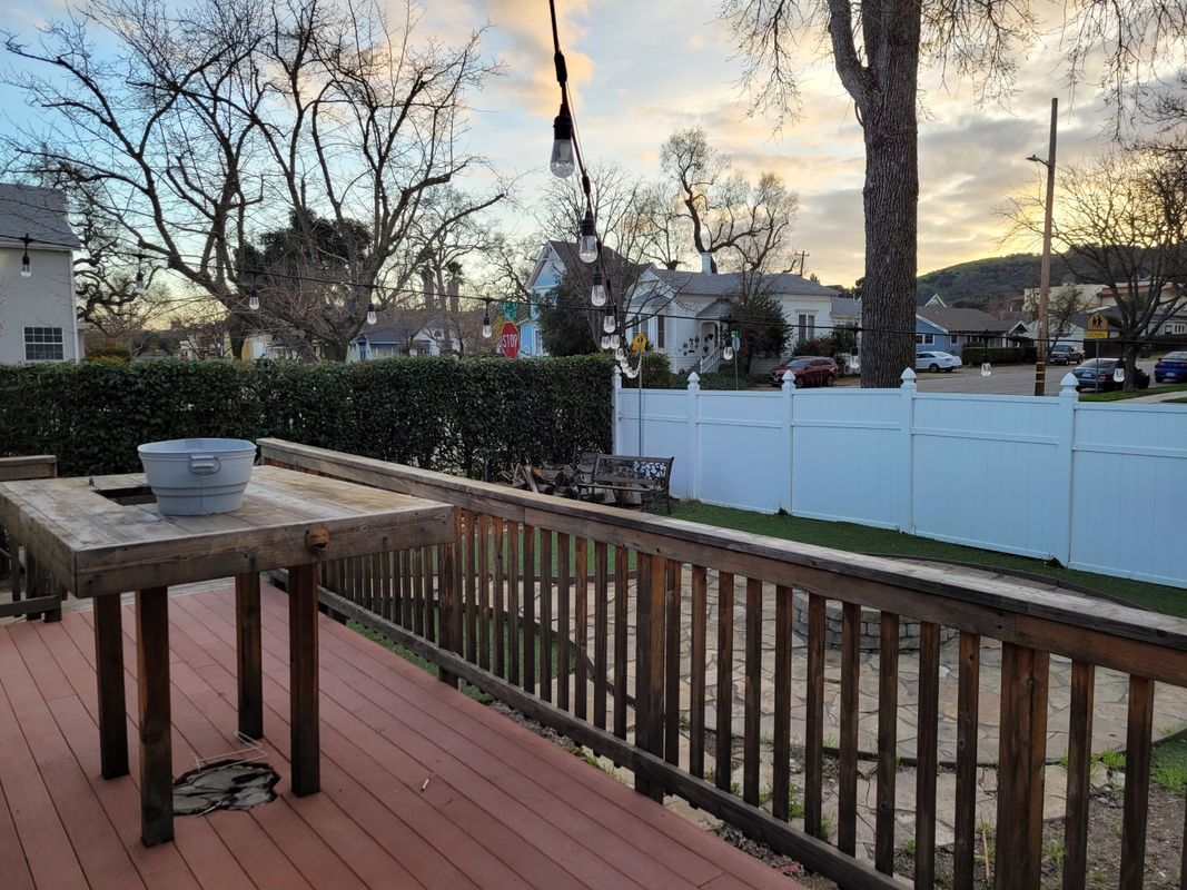 Building Photo - 605 18th St