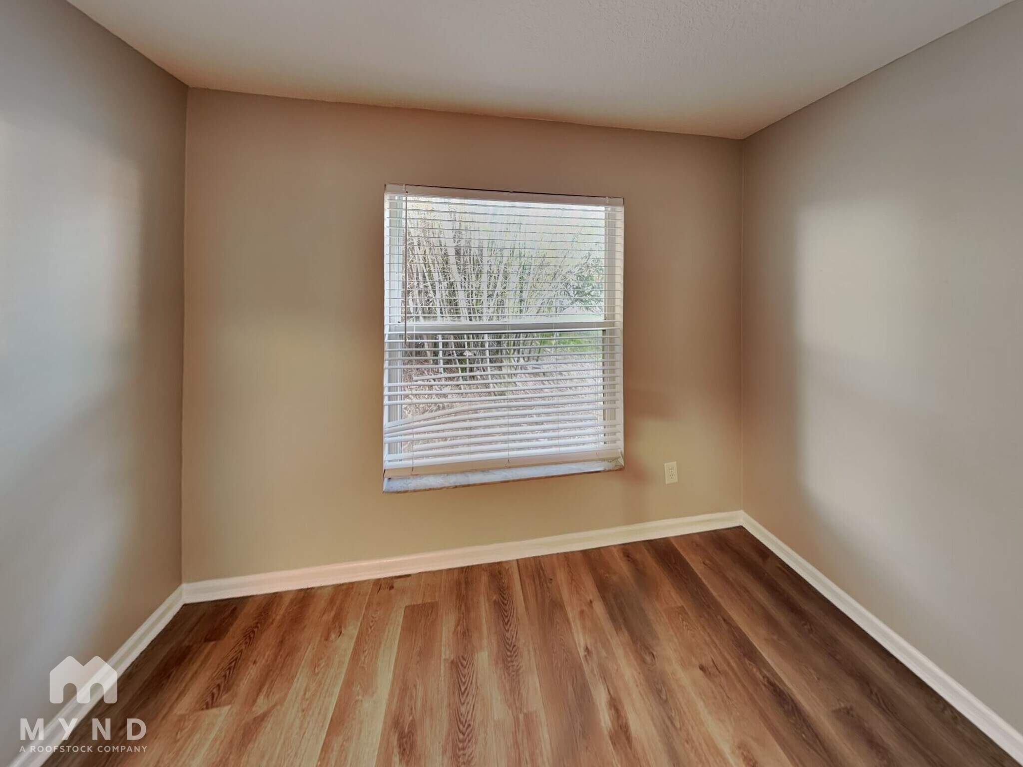 Building Photo - 2581 Sage Dr