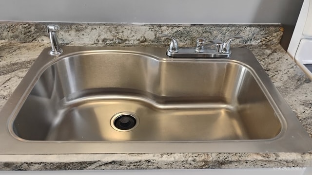 Building Photo - 2620 Fees S