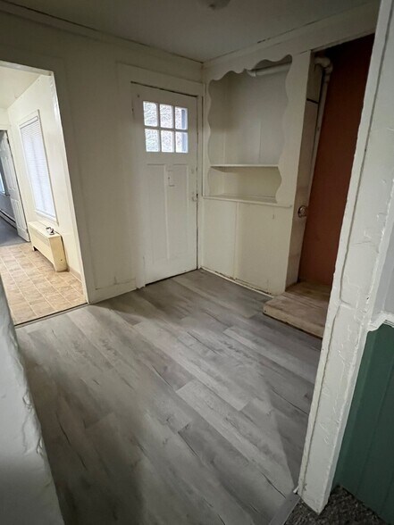 Building Photo - 1013 Dryden Rd