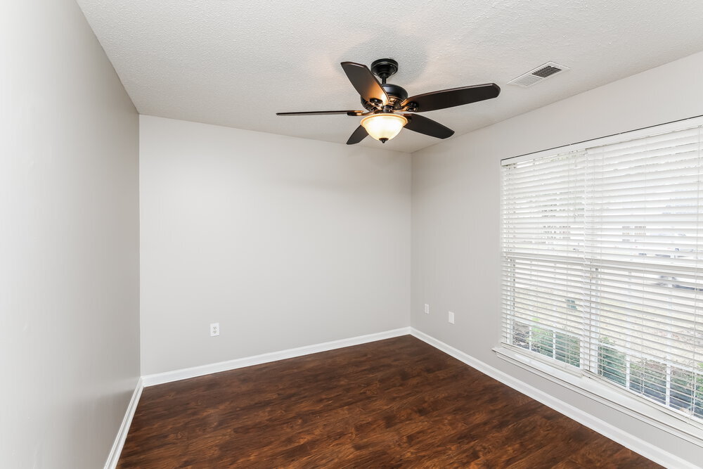 Building Photo - 5704 Deer Ridge Dr