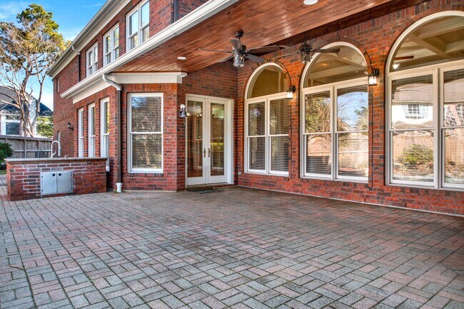 Building Photo - 13714 Gainesway Dr