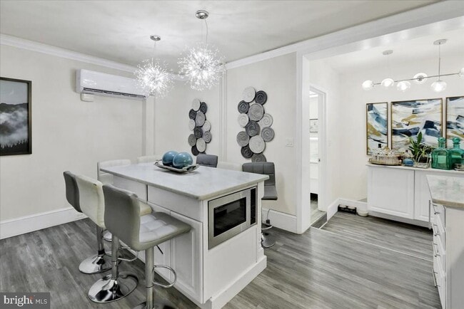 Building Photo - 405 Reading Ave