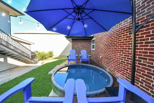 Building Photo - 1912 Arbor St