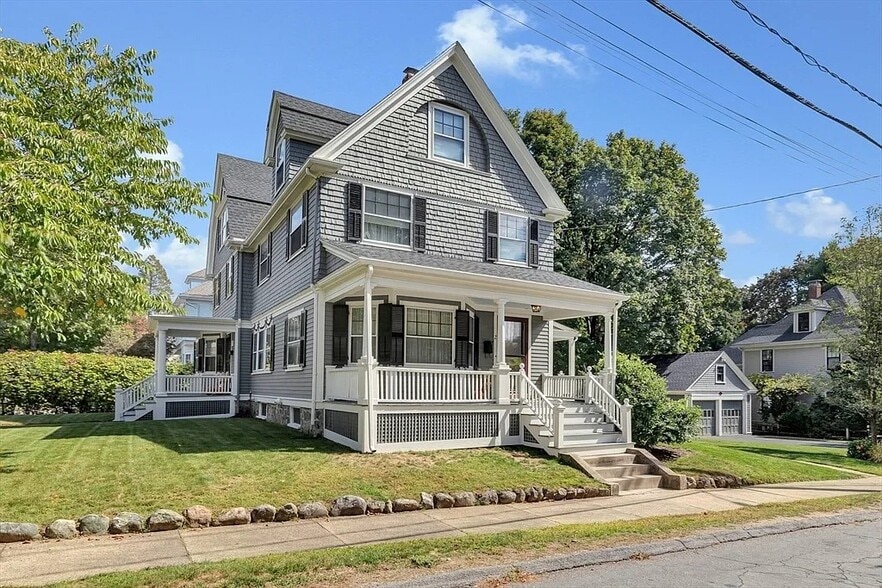 Building Photo - 112 Church St