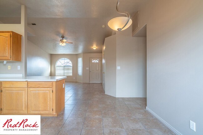 Building Photo - 1178 E 300 S