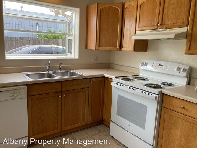 Building Photo - 2 br, 2 bath House - 1124 7th Ave SE