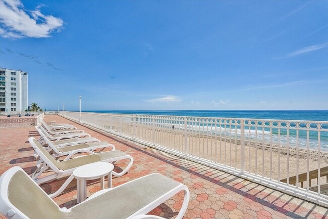 Building Photo - 3460 S Ocean Blvd