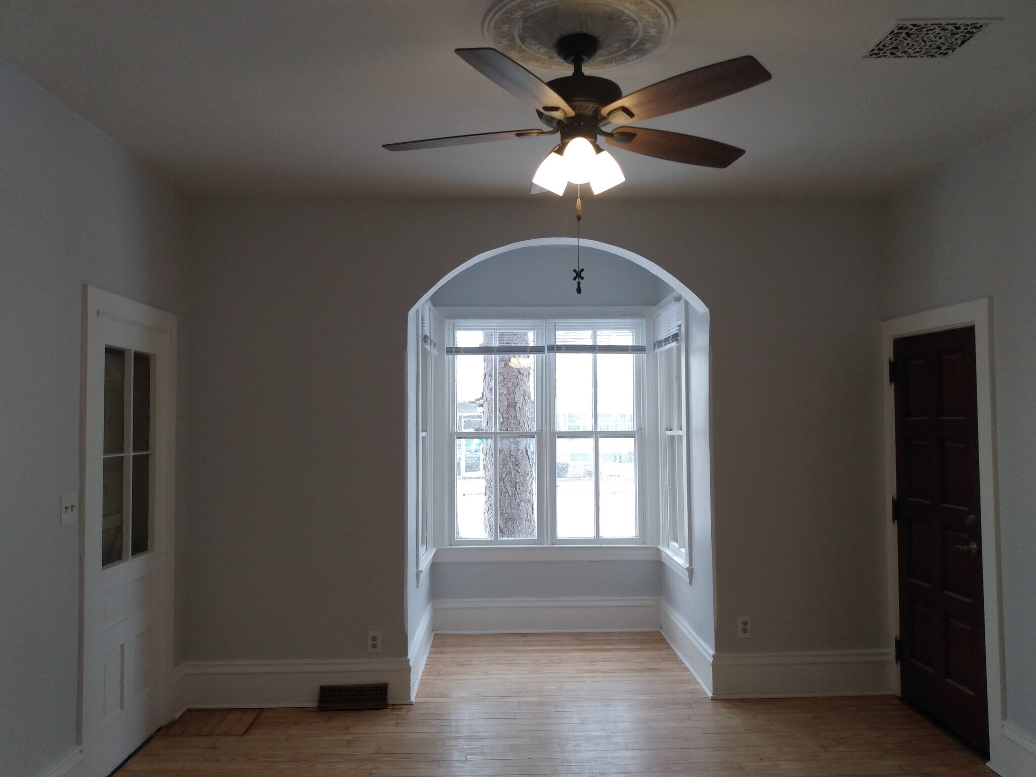 Bedroom 2 (Bay window) - 122 E Main St