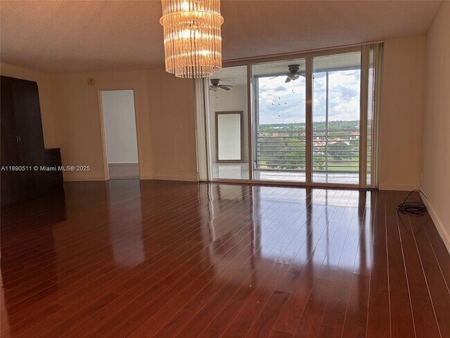 Building Photo - 3507 Oaks Way
