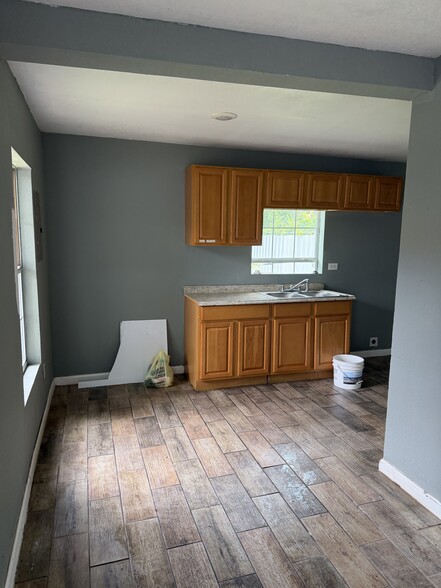 Kitchen - 441 Canton