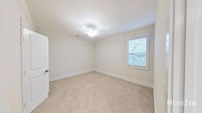 Building Photo - 6504 Oak Canopy Dr