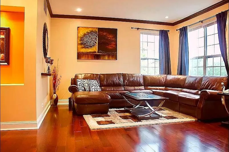 Building Photo - 576 Declaration Ln