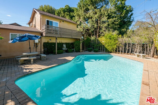 Building Photo - 11680 Hatteras St