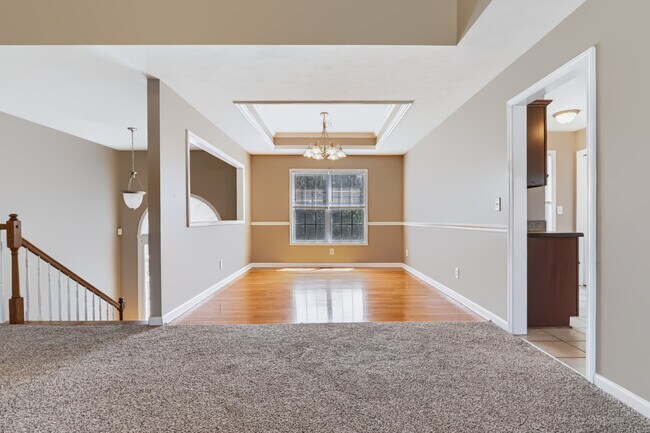Building Photo - Flagstone Drive