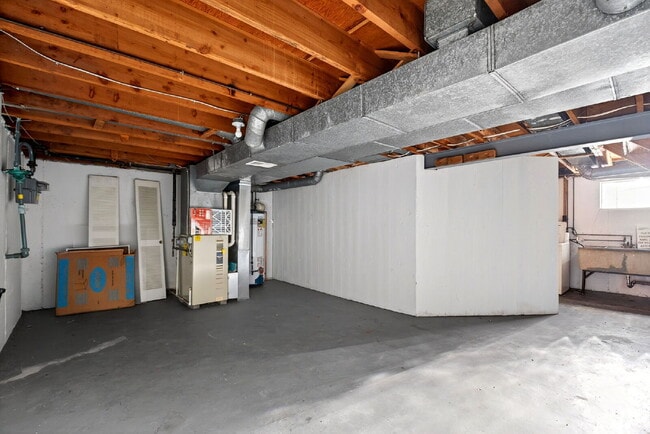 Building Photo - 8980 Cherry Blossom Ln